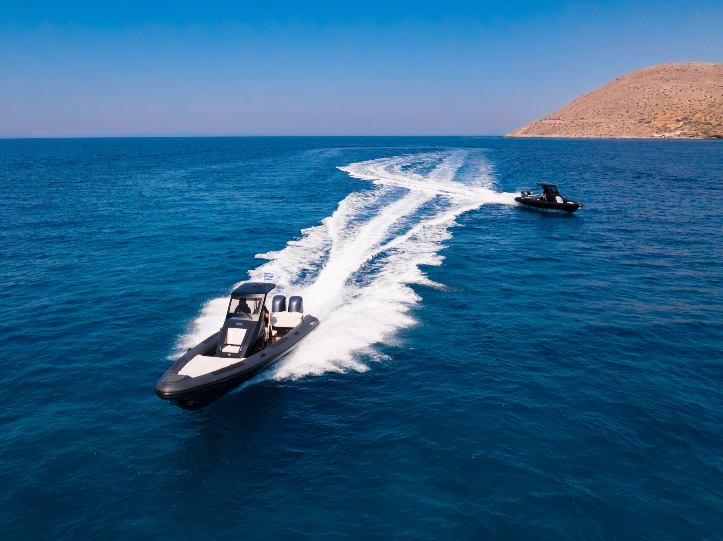 Ribco 28T & Venom 30 — production still
