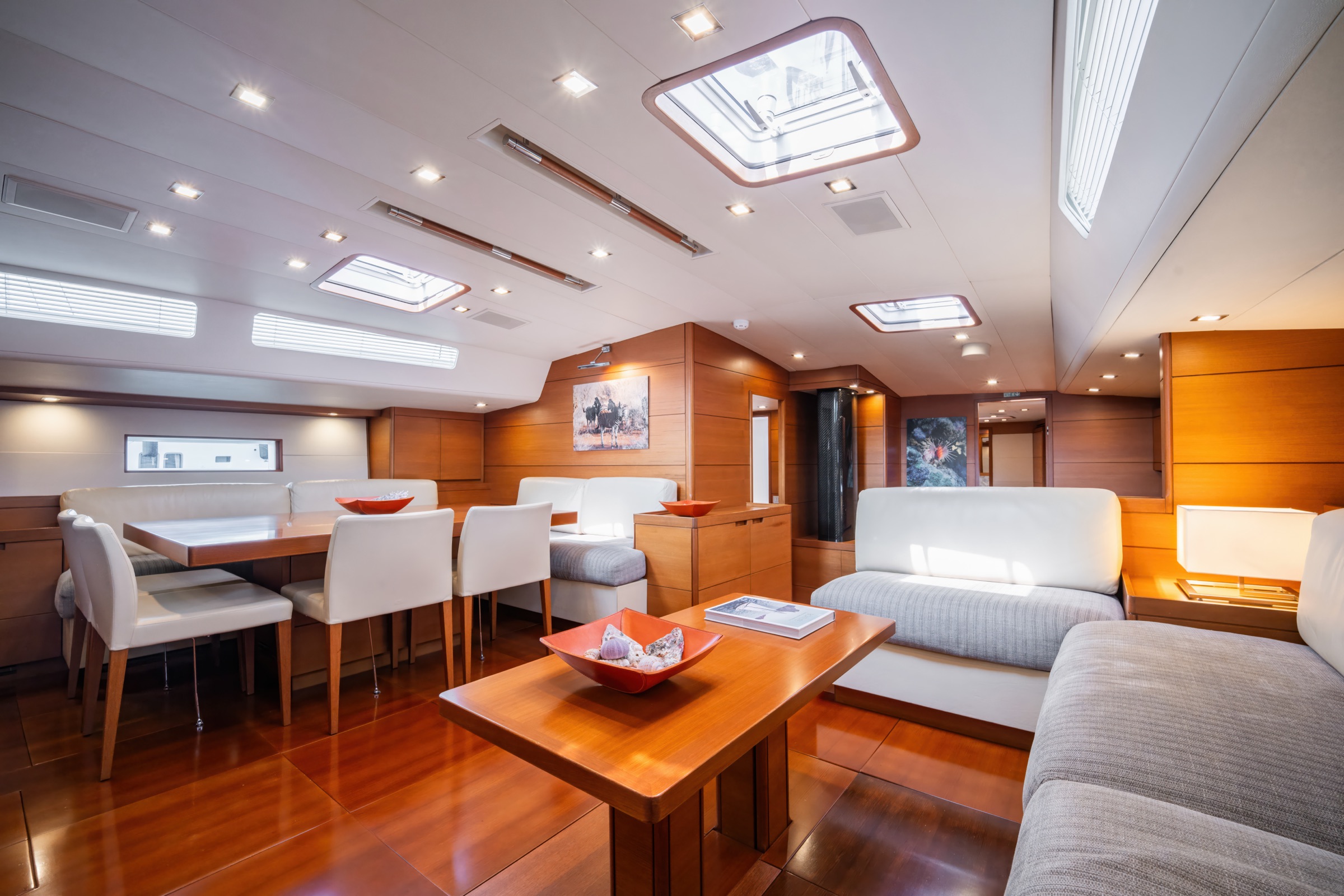 S/Y Mrs Seven — production still