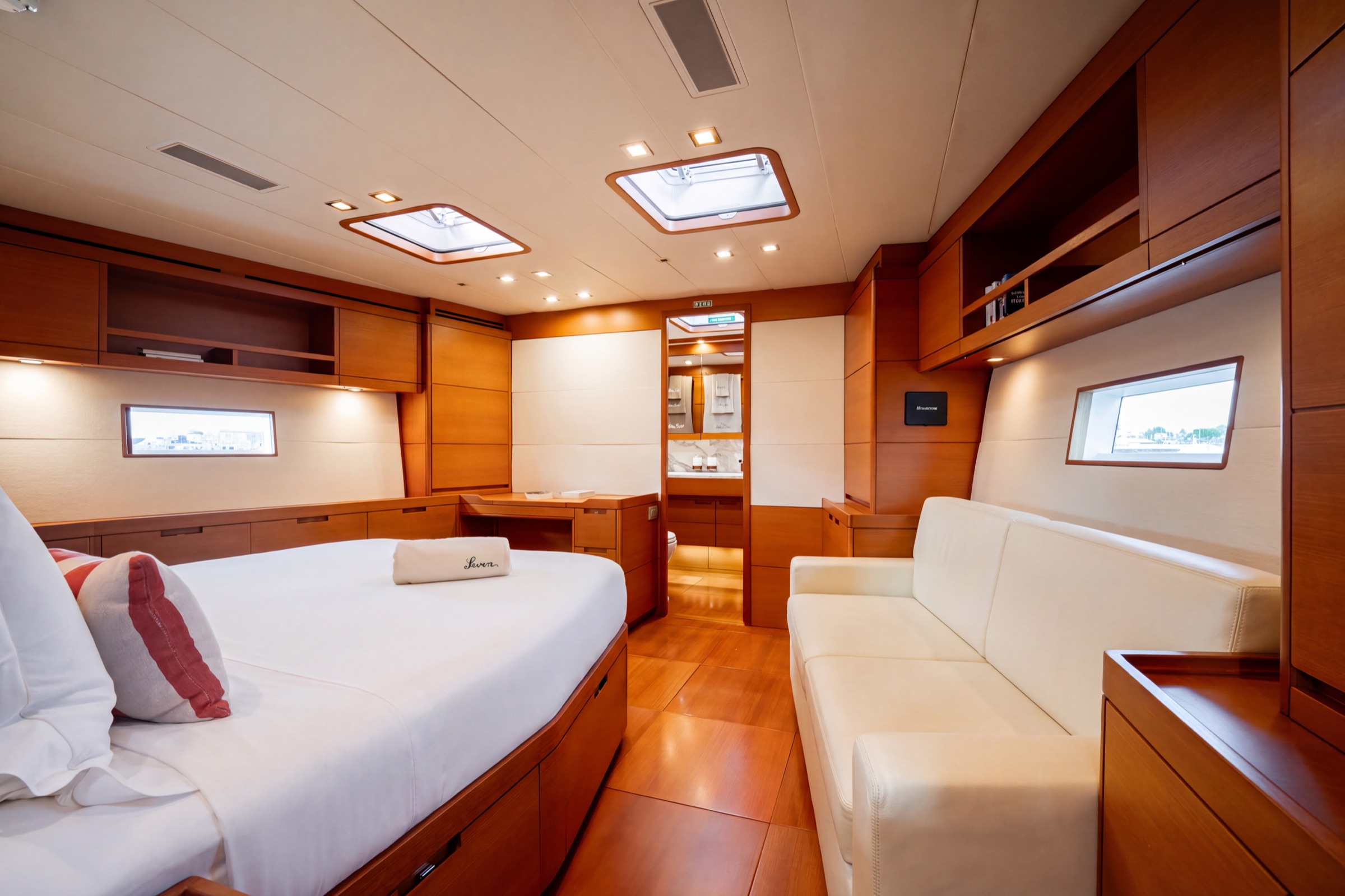 S/Y Mrs Seven — production still
